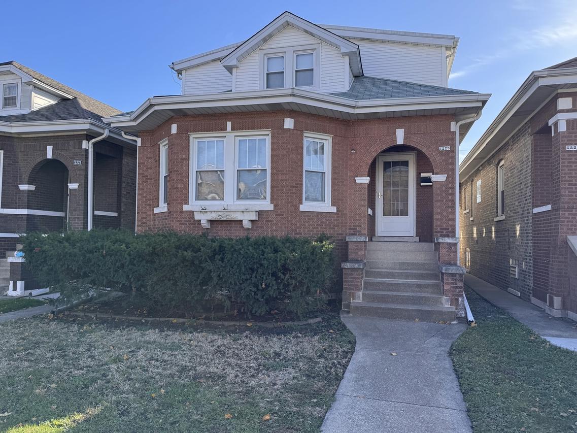 [Address Hidden by Seller], Chicago, IL 60641