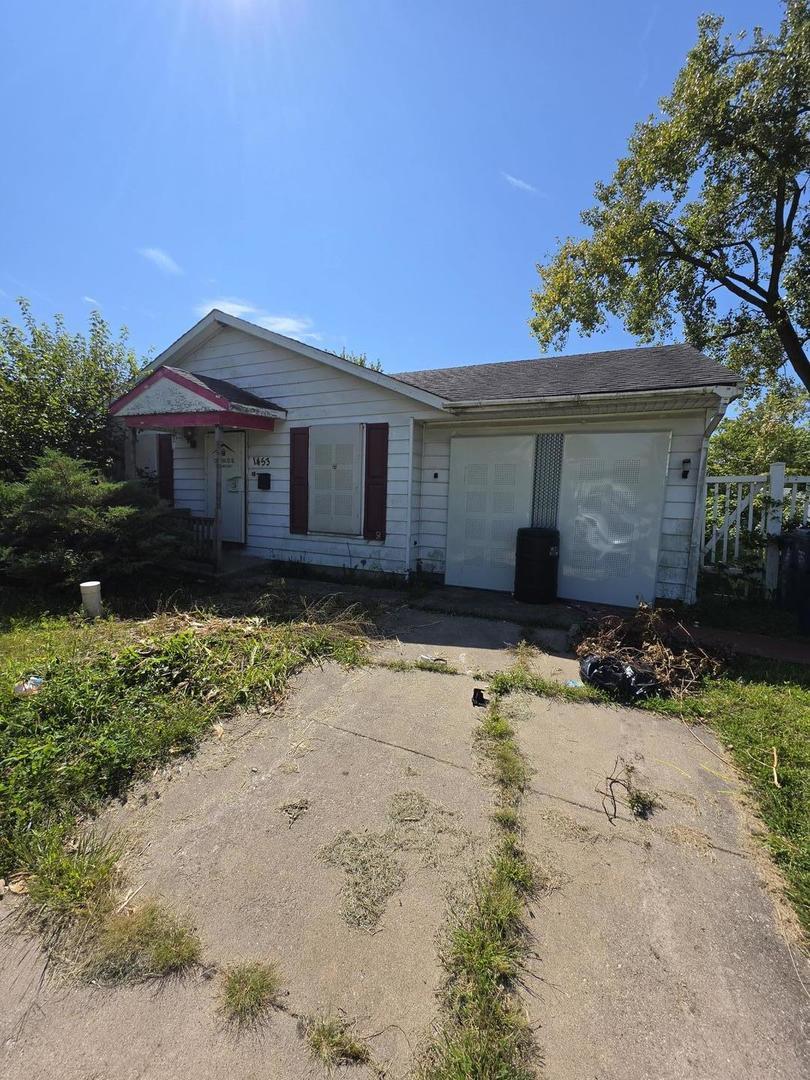 1453 Park Ln., Ford Heights, IL 60411