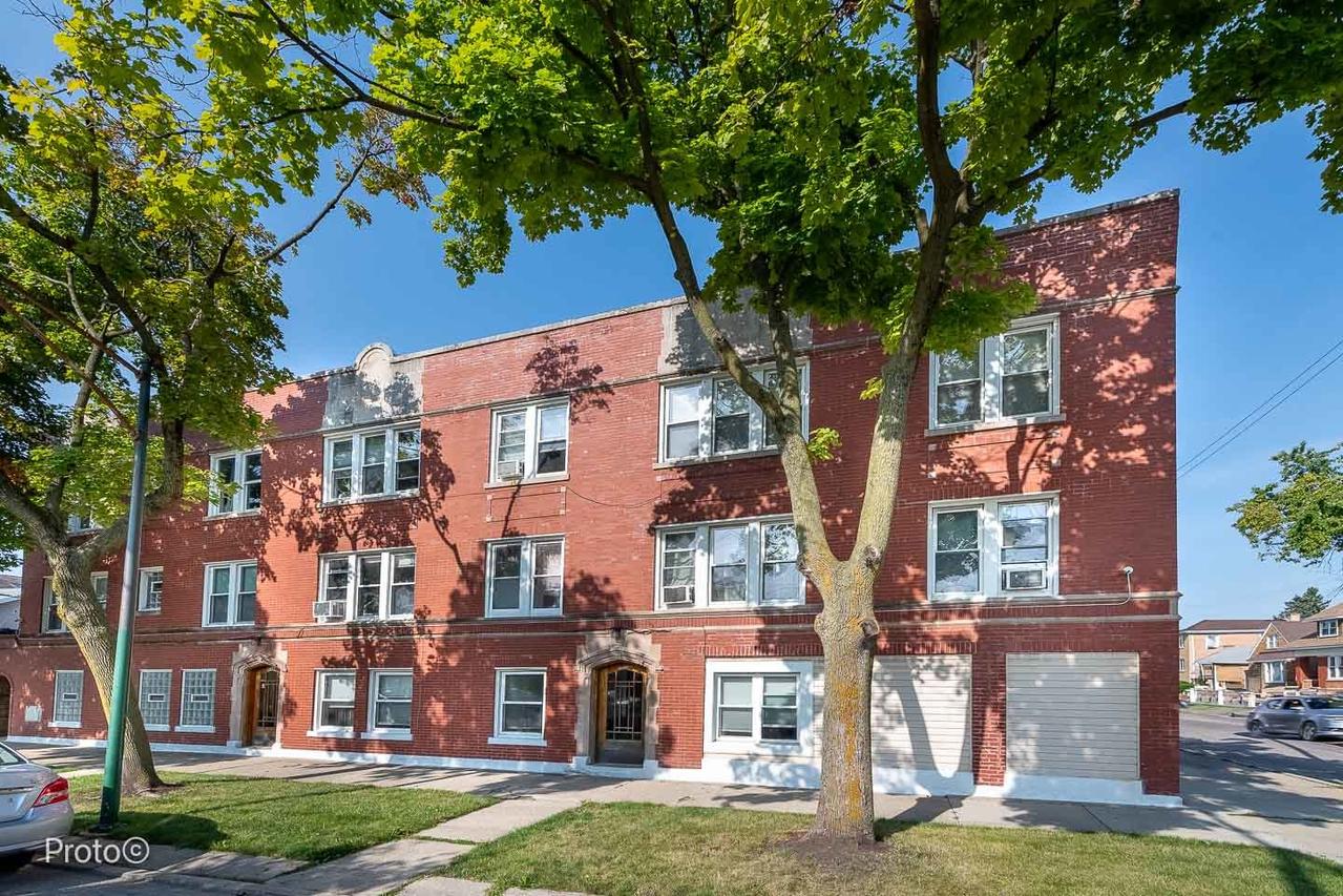 5148 N Monitor Ave. #301, Chicago, IL 60630