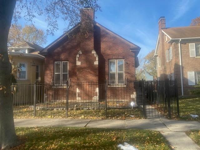 8212 S Crandon Ave., Chicago, IL 60617