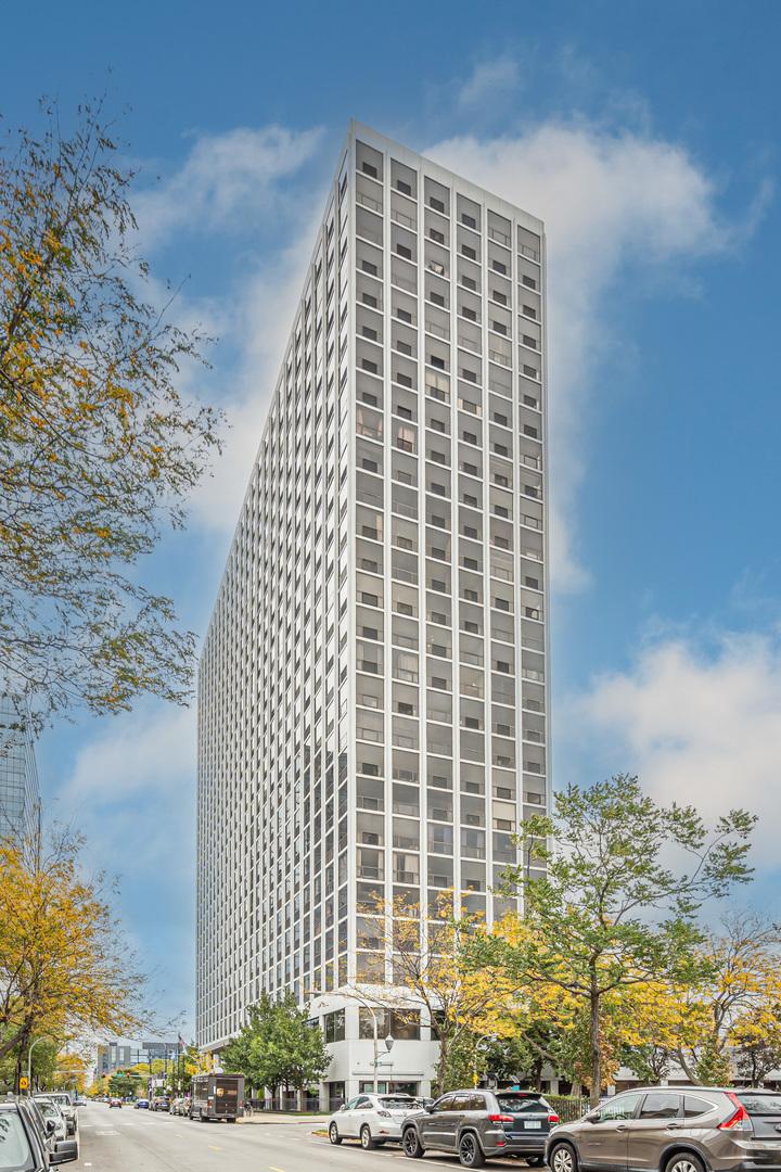 4343 N Clarendon Ave. #707, Chicago, IL 60613