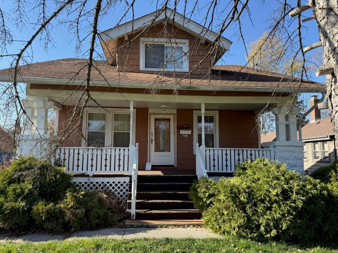 18234 Riegel Rd., Homewood, IL 60430