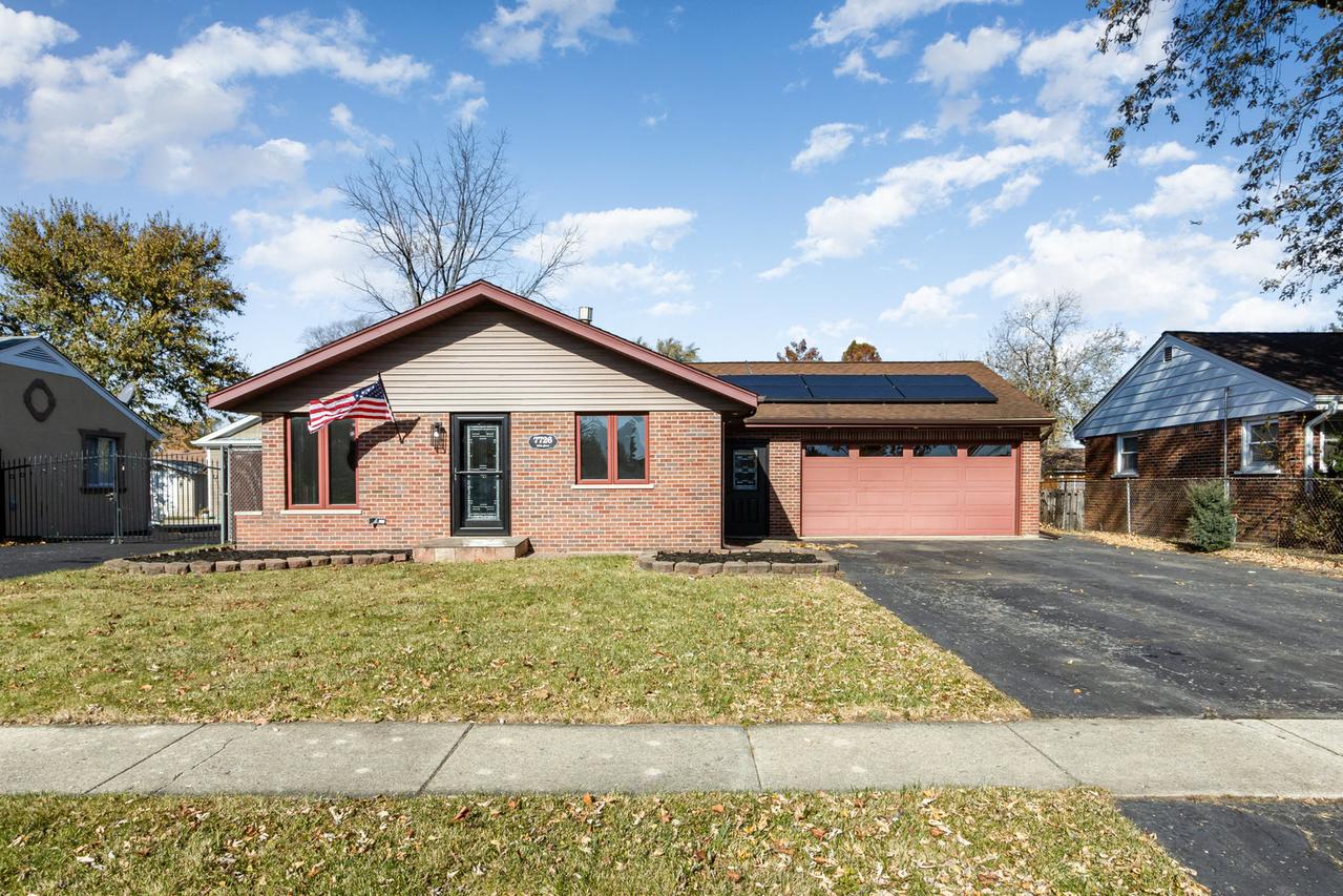 7726 W 80th Pl., Bridgeview, IL 60455