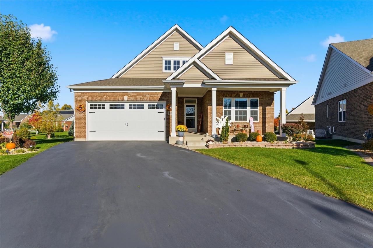 1851 Glenlake Ct., New Lenox, IL 60451