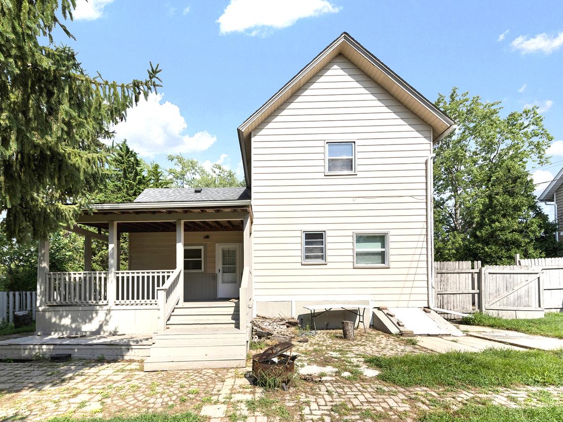 1513 Connor Ave., Lockport, IL 60441