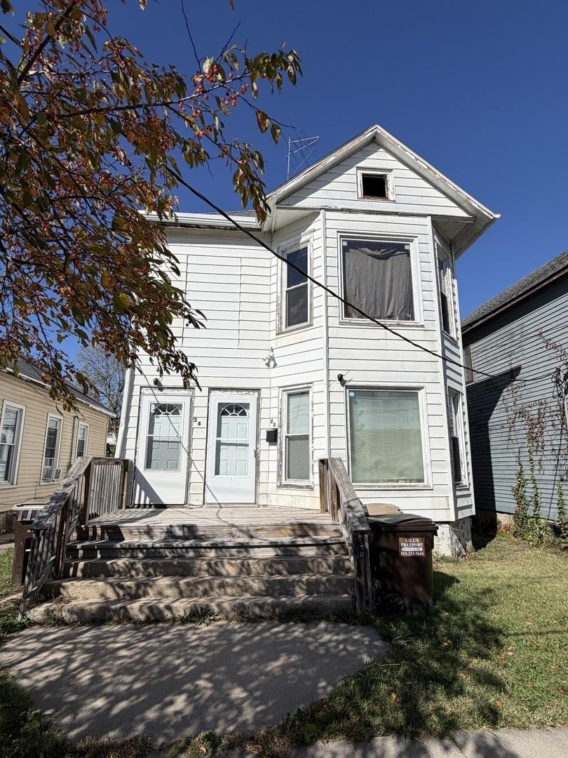 22-24 W Clark St., Freeport, IL 61032