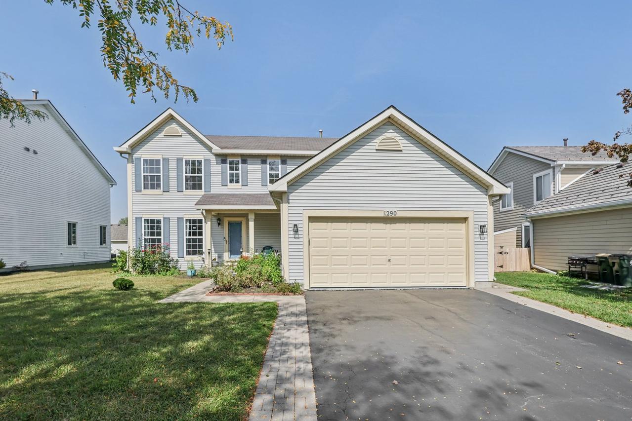 1290 E Fox Chase Dr., Round Lake Beach, IL 60073