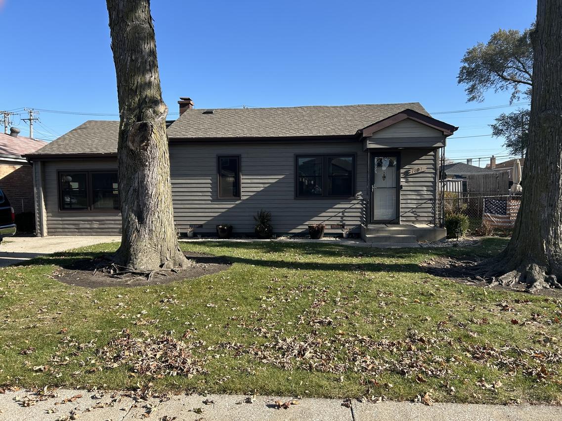 7807 Parkside Ave., Burbank, IL 60459