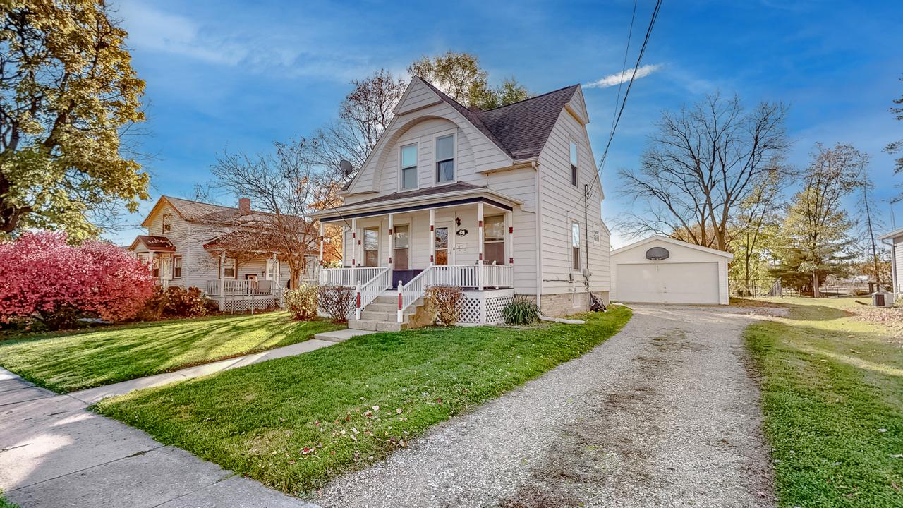 [Address Hidden by Seller], Woodstock, IL 60098