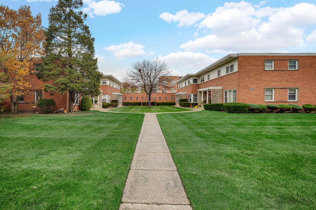 [Address Hidden by Seller], Mount Prospect, IL 60056