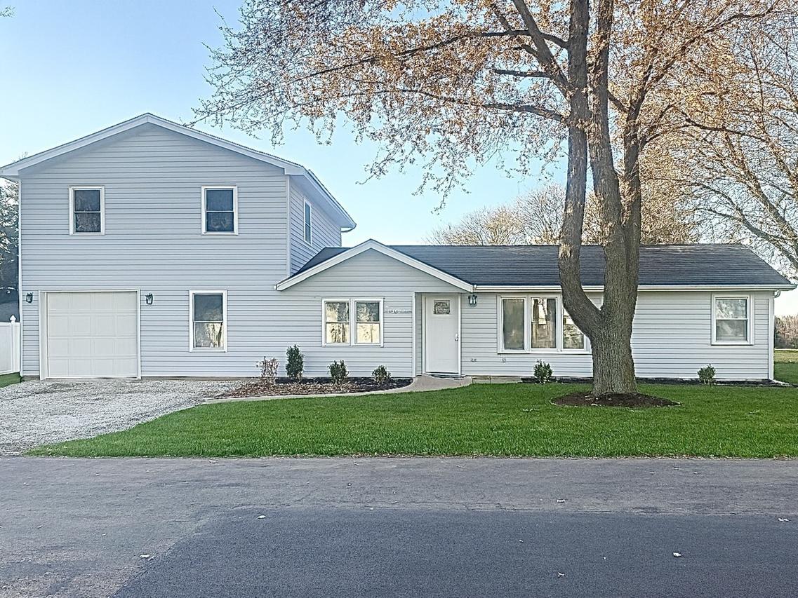 2351 Caton Farm Rd., Crest Hill, IL 60403