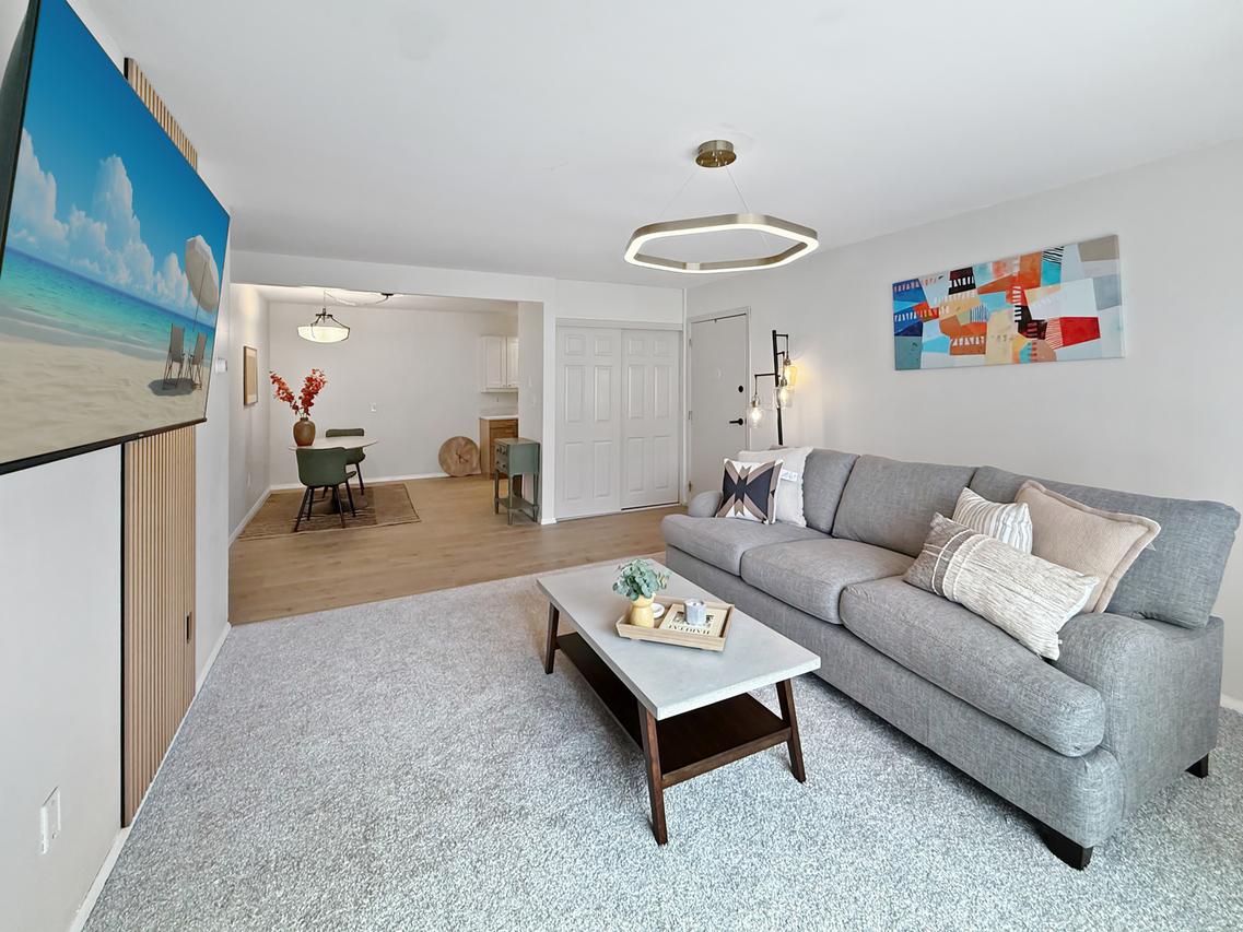 124 N Whistler Ave. #B8, Freeport, IL 61032