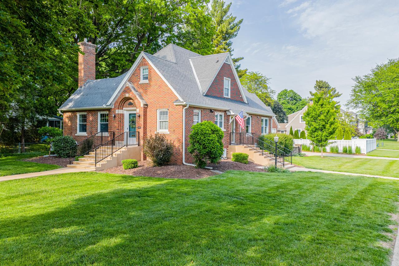 1025 S Euclid Ave., Princeton, IL 61356