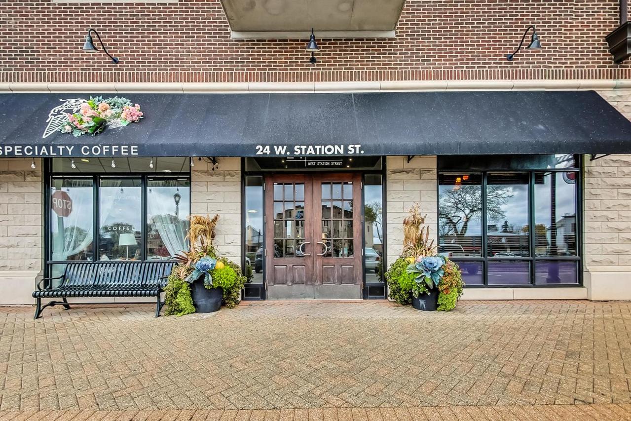 24 W Station St. #403W, Palatine, IL 60067