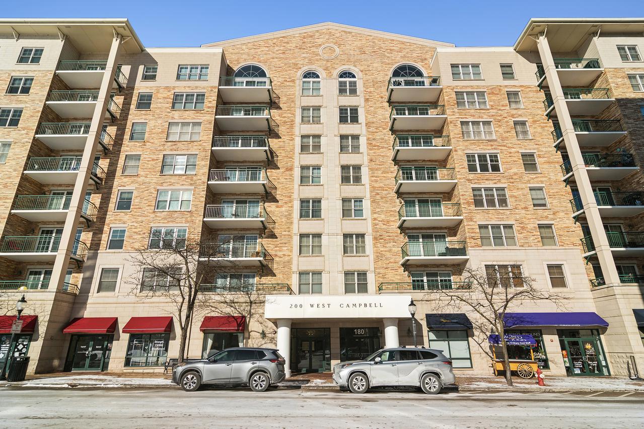 200 W Campbell St. #705, Arlington Heights, IL 60005