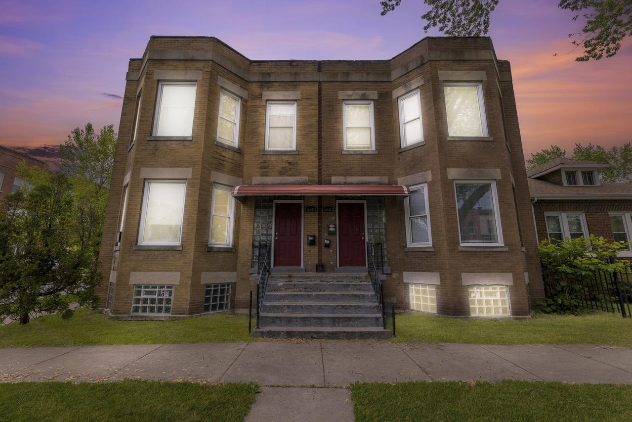6601 S St Lawrence Ave., Chicago, IL 60637
