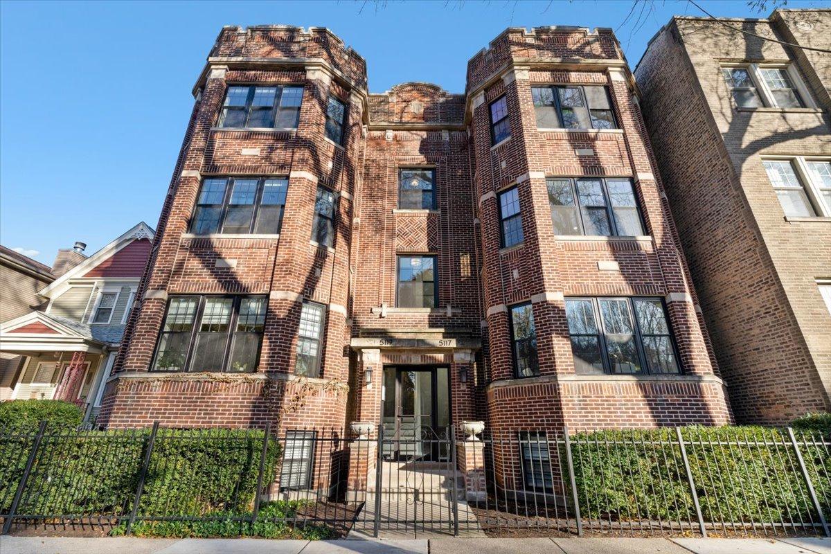 5117 N Winchester Ave. #2S, Chicago, IL 60640