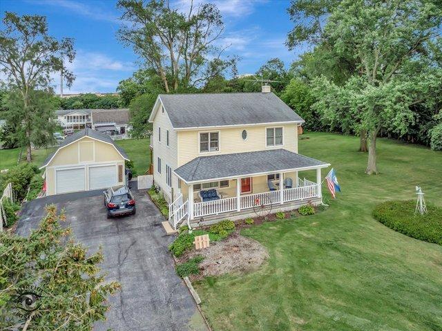 4S069 Barclay Rd., Naperville, IL 60563