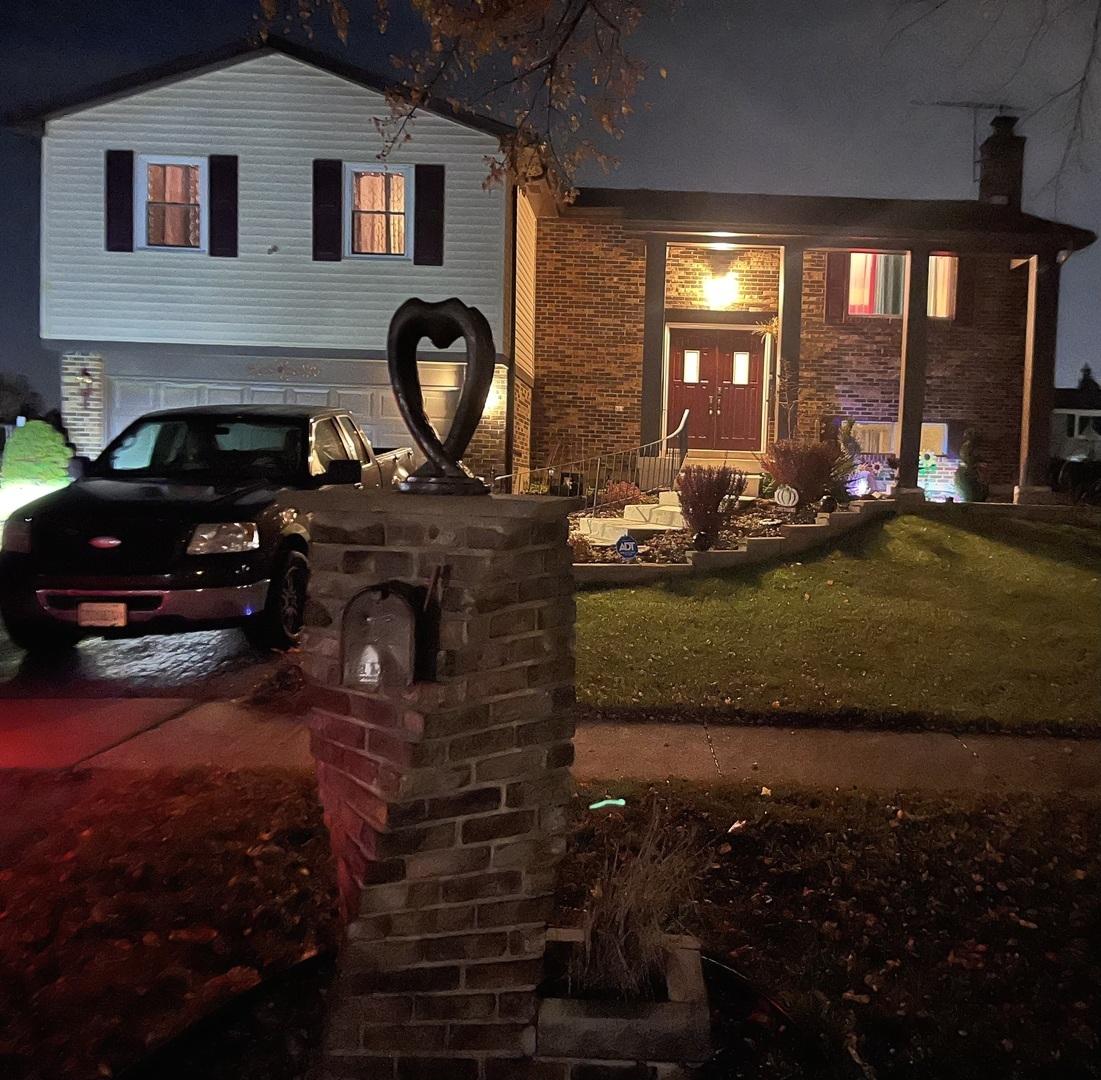 56 Timberlane Rd., Matteson, IL 60443