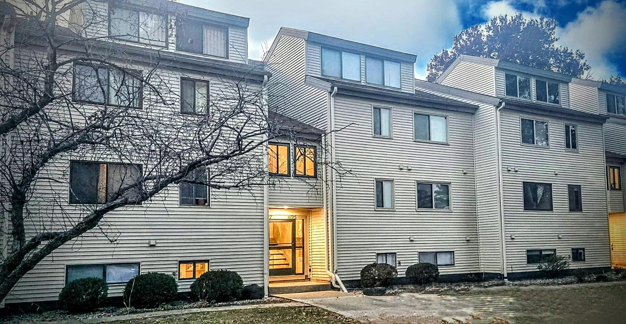 [Address Hidden by Seller], Champaign, IL 61821