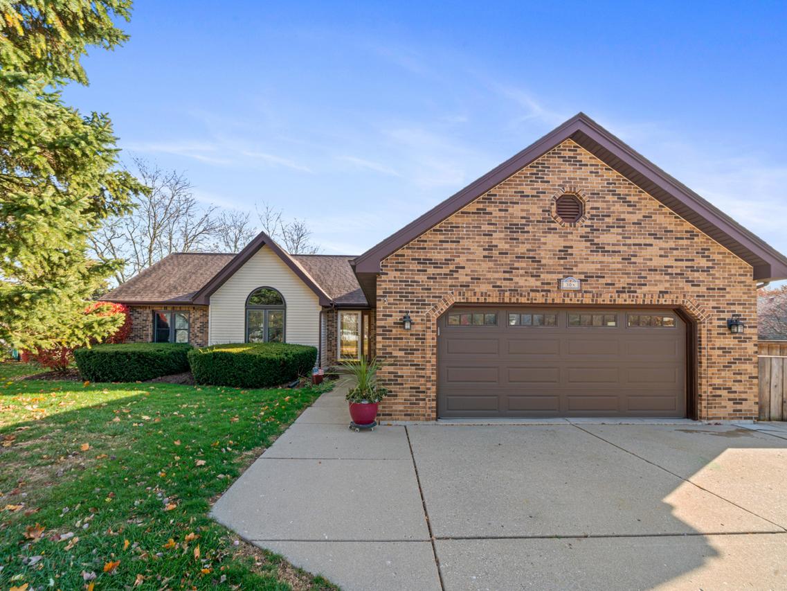304 Sanders Ct., Yorkville, IL 60560