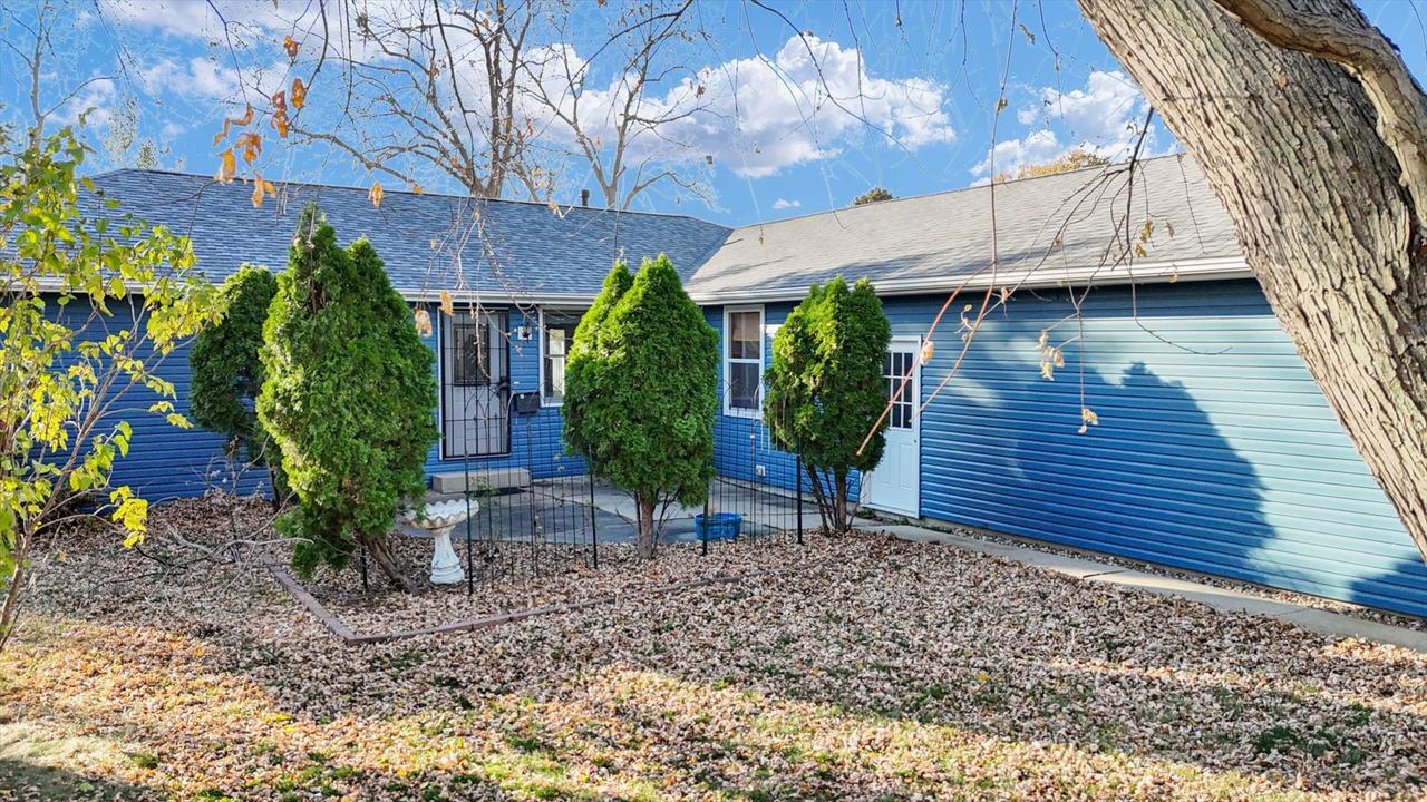 849 N Piatt St., Bement, IL 61813