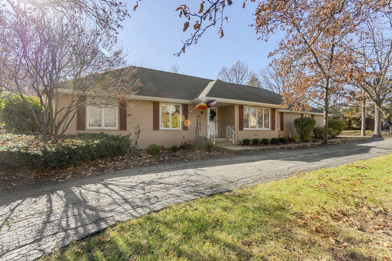 864 Saint Andrews Way, Frankfort, IL 60423