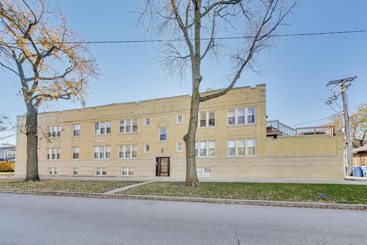 4411 W Wilson Ave. #1, Chicago, IL 60630