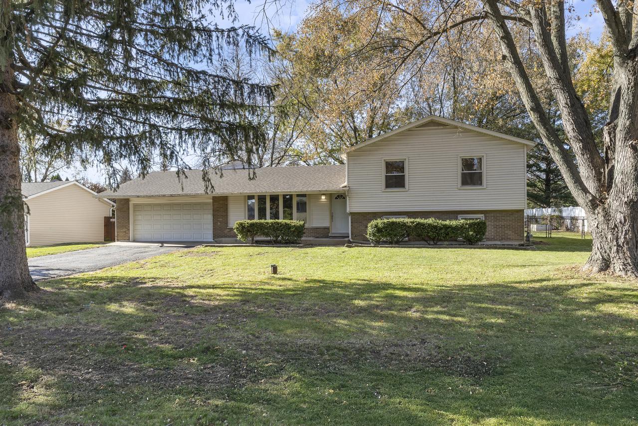 2N238 Highland Ave., Glen Ellyn, IL 60137