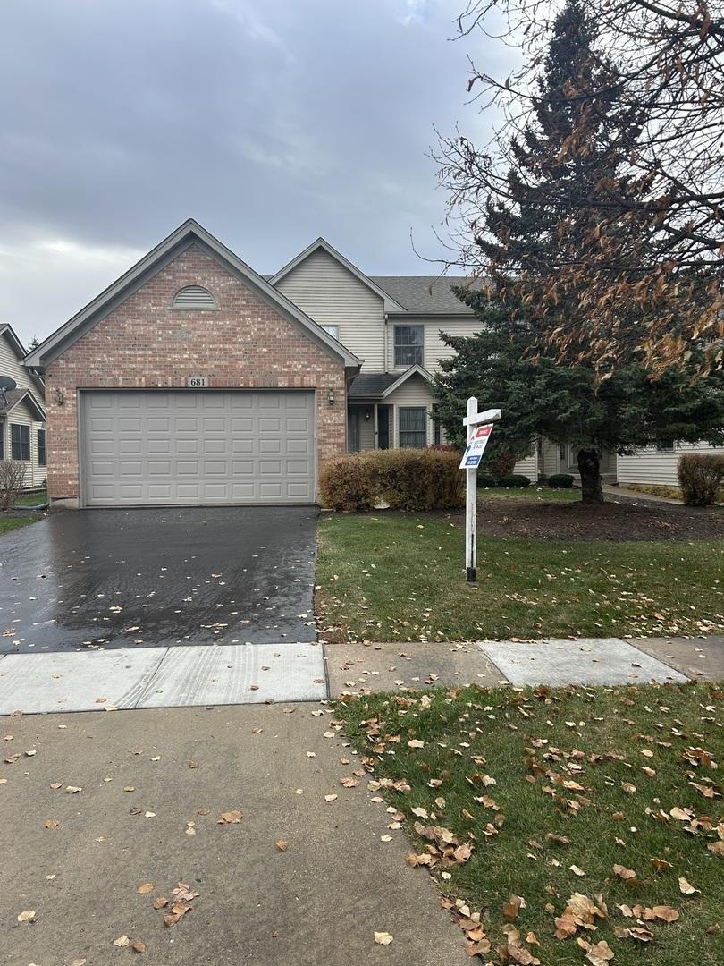 681 Hampshire Dr., Hampshire, IL 60140