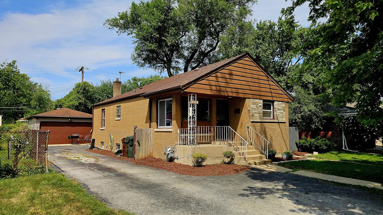 18526 Dixie Hwy., Homewood, IL 60430