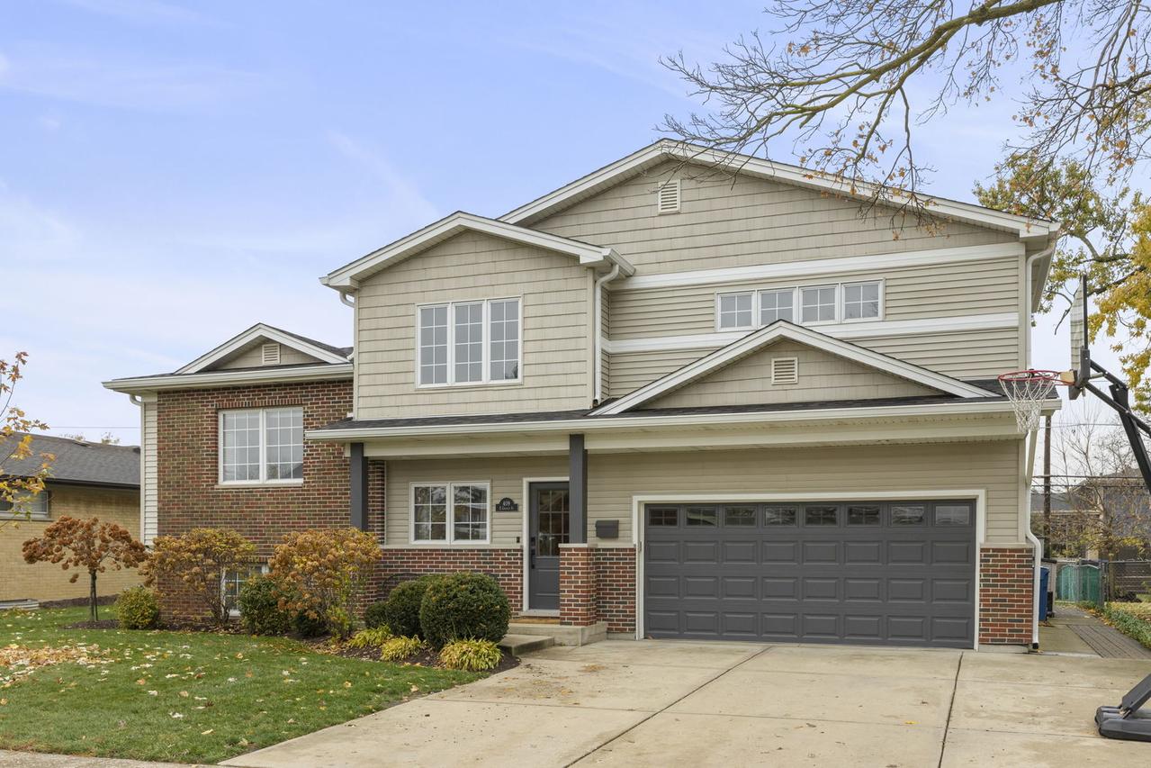 409 E Church St., Elmhurst, IL 60126