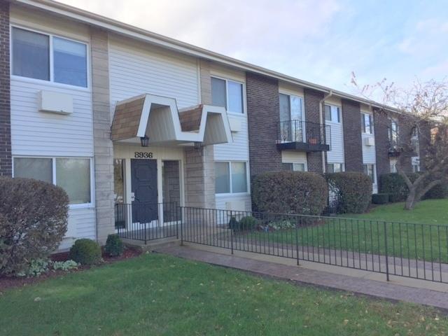 8936 Northshore Dr. #104D, Des Plaines, IL 60016