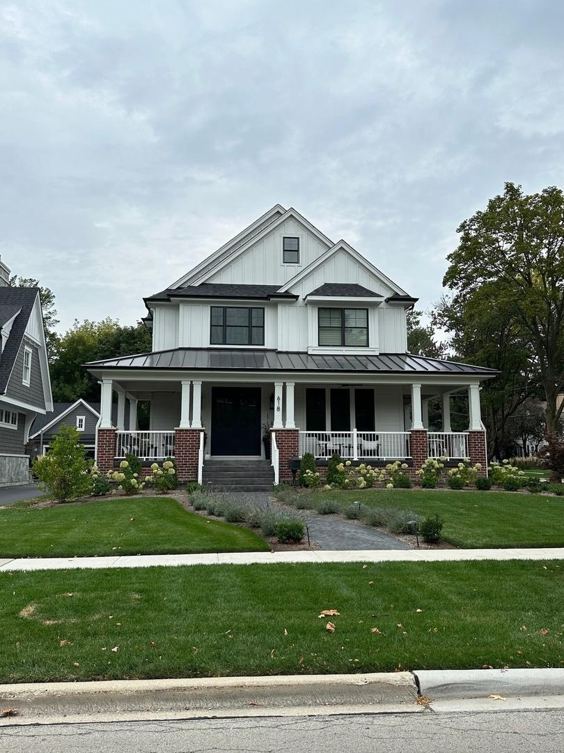 241 Coe Rd., Clarendon Hills, IL 60514