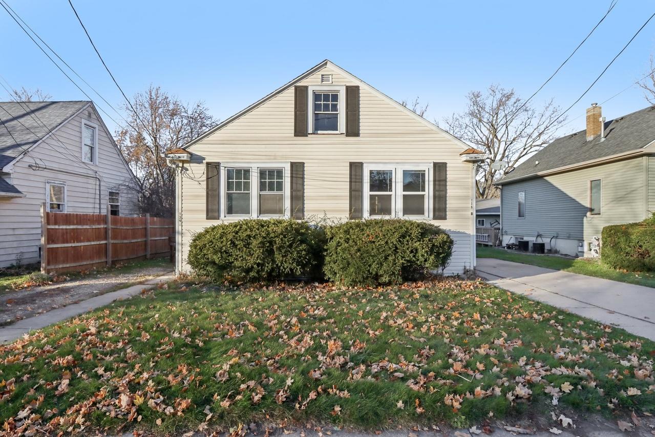 139 E Todd Ave., Woodstock, IL 60098