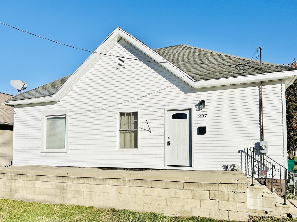 907 S Bloomington St., Streator, IL 61364