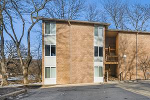 5811 Oakwood Dr. #C, Lisle, IL 60532