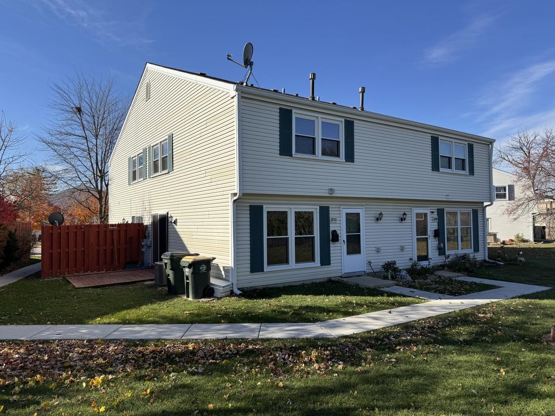 1850 Jamestown Cir., Hoffman Estates, IL 60195