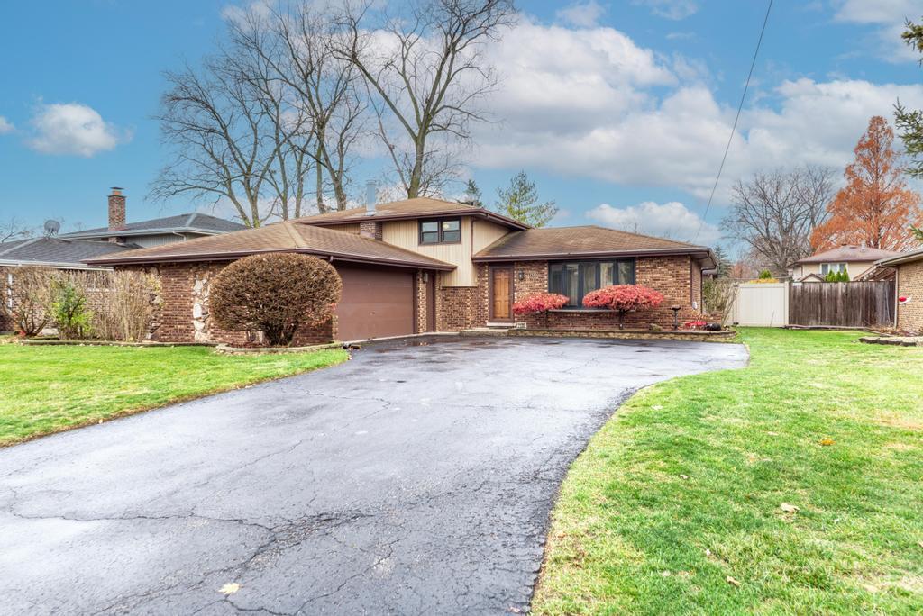 7120 S 86th Ave., Justice, IL 60458