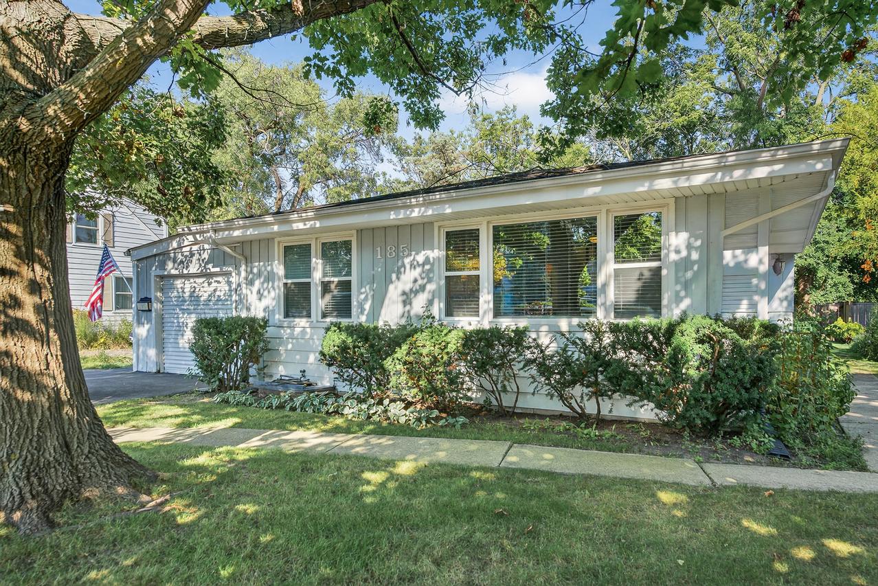 185 Happ Rd., Northfield, IL 60093