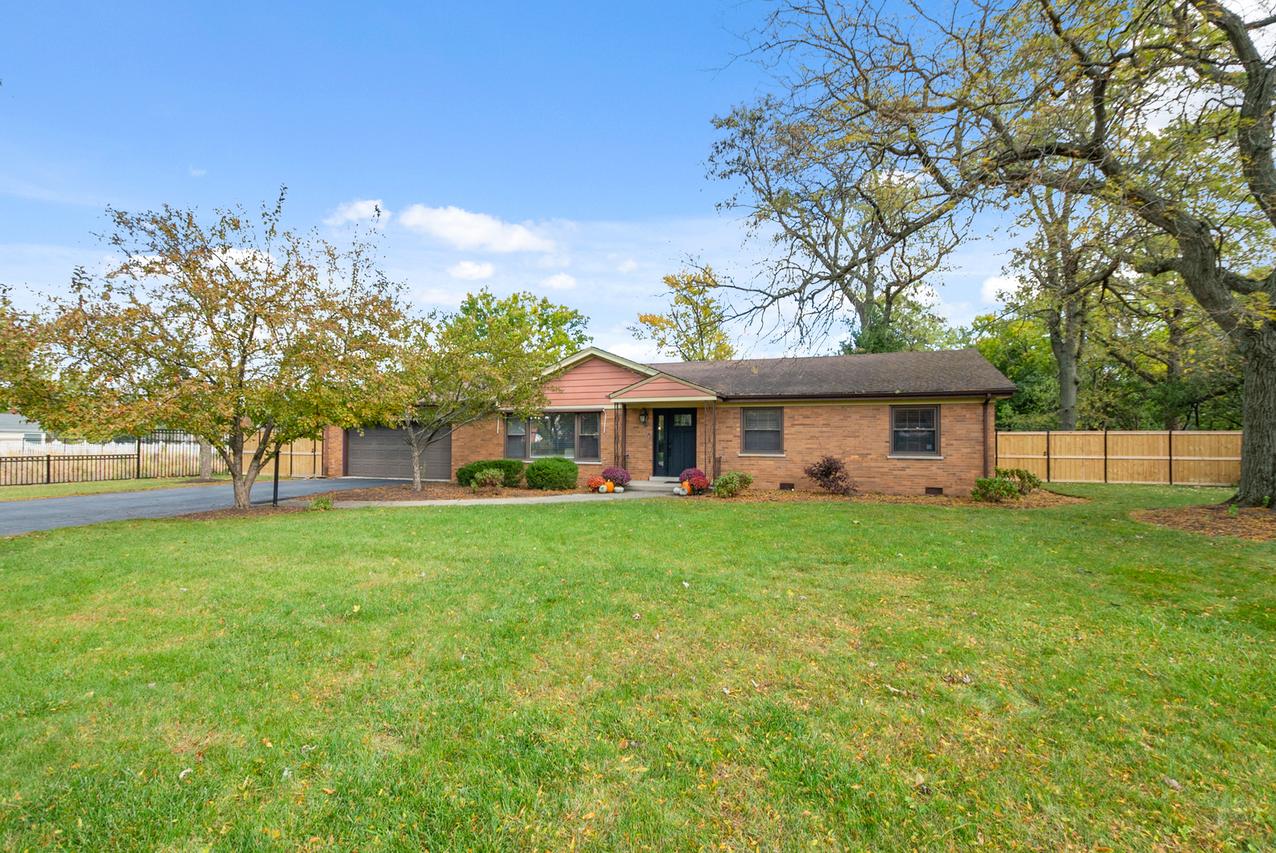 6221 Linden Ln., La Grange Highlands, IL 60525