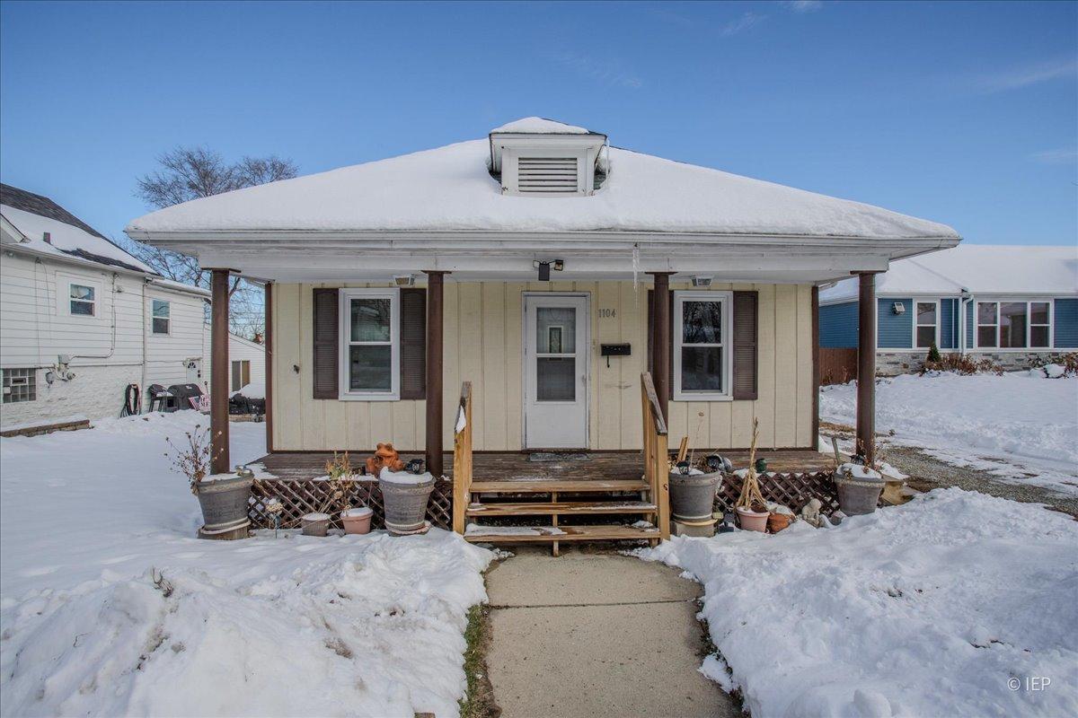 1104 Cora St., Joliet, IL 60435