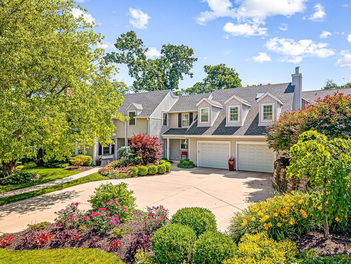 811 Paris Ave., Rockford, IL 61107