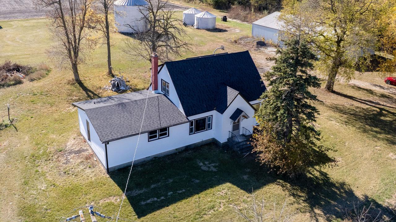 7035 E Scully Rd., Gardner, IL 60424