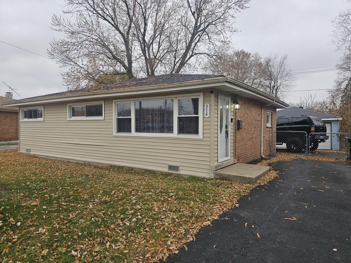3114 W 163rd St., Markham, IL 60428
