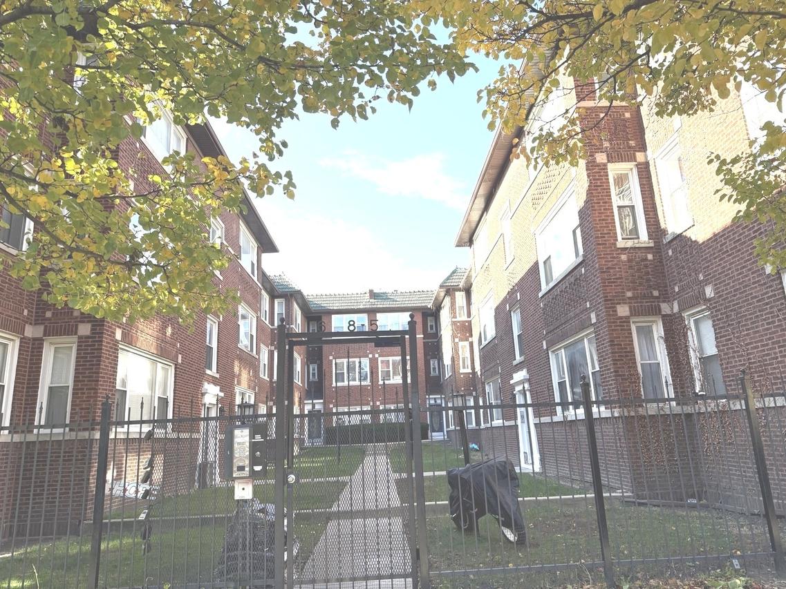 4652 N Saint Louis Ave. #3E, Chicago, IL 60625