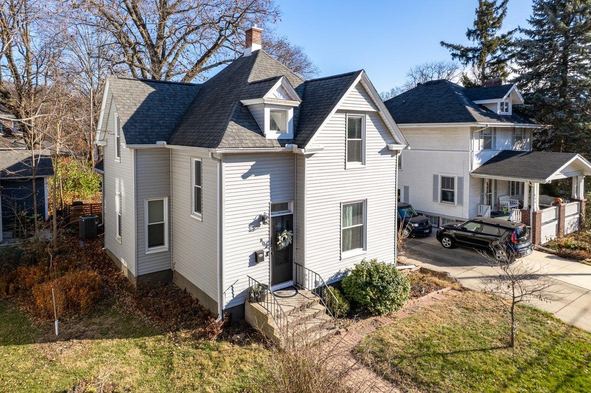 802 S Fell Ave., Normal, IL 61761