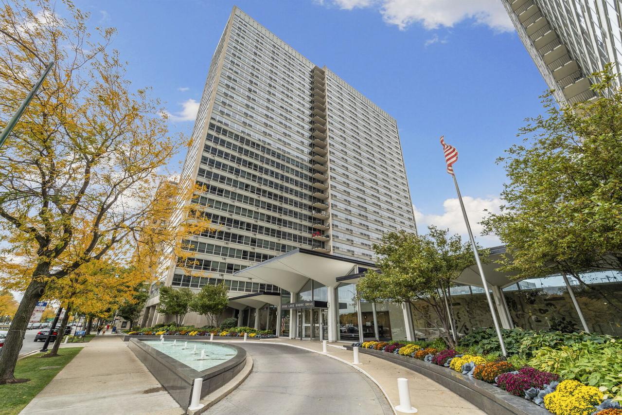 3550 N Lake Shore Dr. #908, Chicago, IL 60657