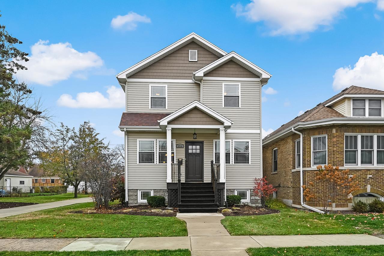 3710 Blanchan Ave., Brookfield, IL 60513