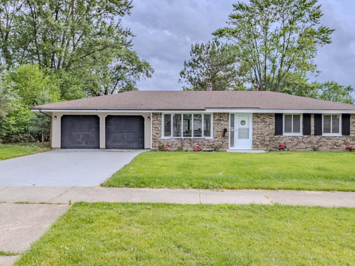 631 W Weathersfield Way, Schaumburg, IL 60193